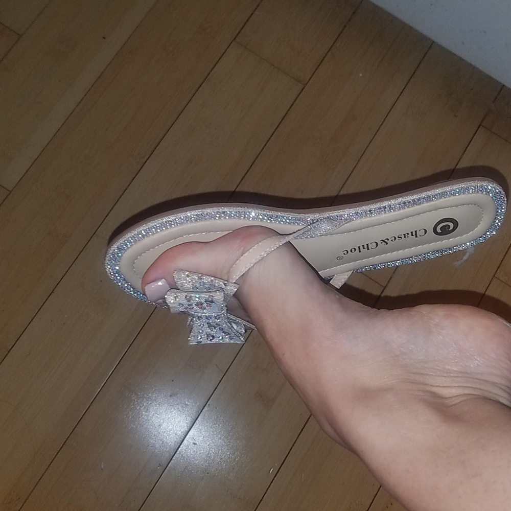 New Rhinestone flip flops - Picture 5 of 6